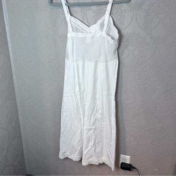 Elegant White Lace Trim Nightgown Vintage Figure Fit 36 New NWT - Picture 4 of 5